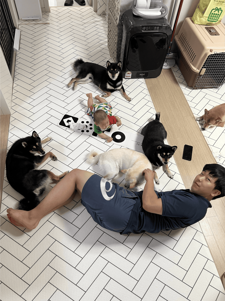 아기와 강아지 육아